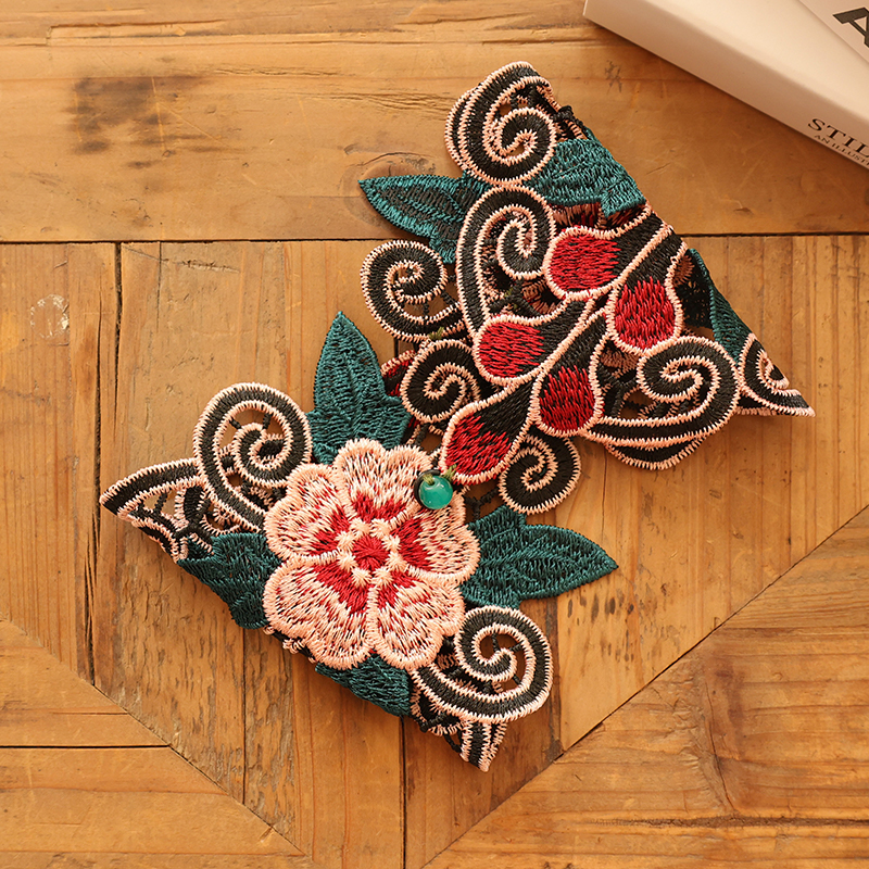 Diğer İşlemeli Moda Aksesuarları